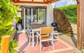 Nice Home In Criquetot-Lesneval With Wifi